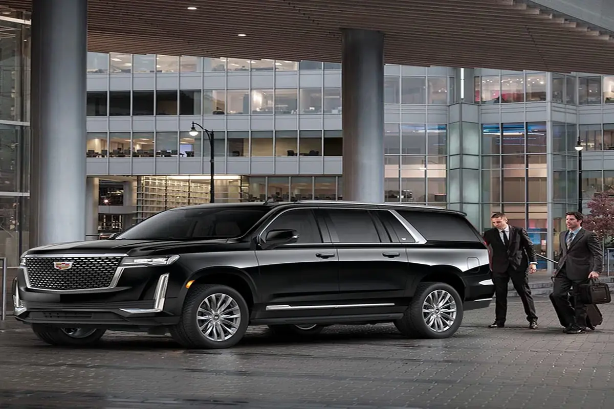 Houston black car service airport transportation by Topline Limousine