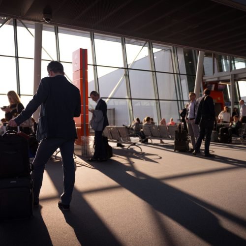 Magnolia Hotel Houston Airport Shuttle: Transportation Guide